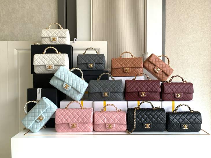 Picture of Chanel Handbags 2 _SKUfw239832226fw
